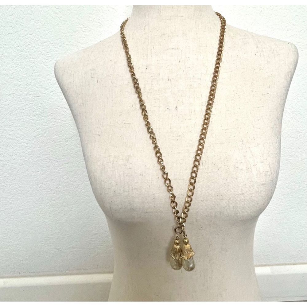 Sarah Coventry gold tone faux pearl necklace
